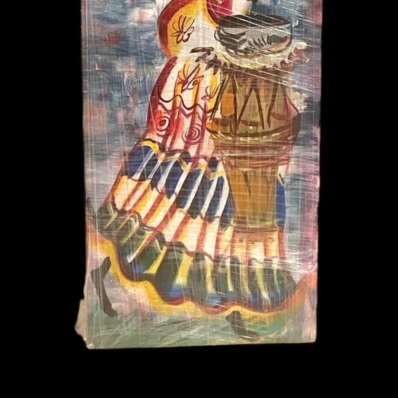 Hand Painted - Joyful Living  -  Woman Celebrating Caribbean Life - Picture 7 of 8